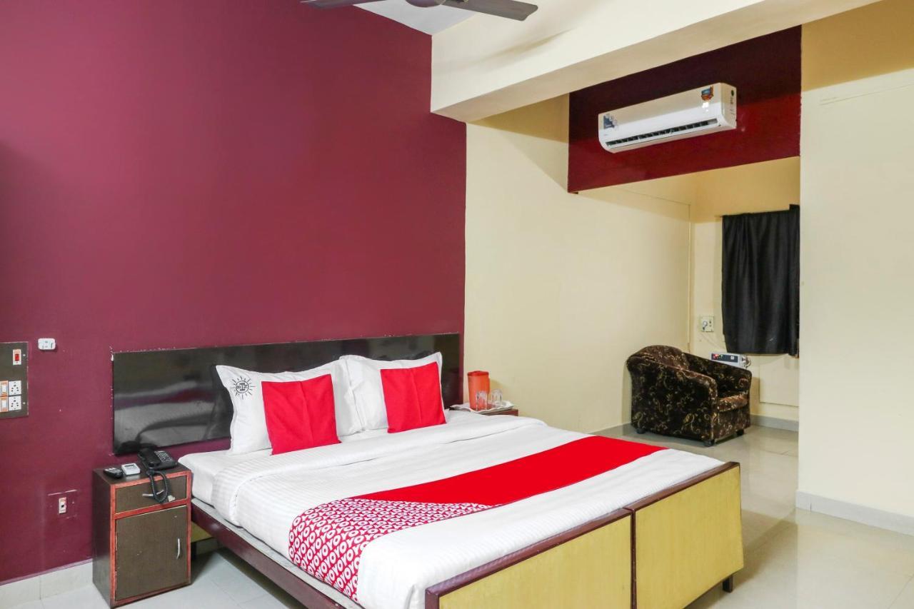 Oyo 45895 Hotel Blue Nile Chennai Exterior photo